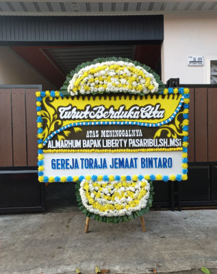 Papan Bunga Duka di Gembor Udik