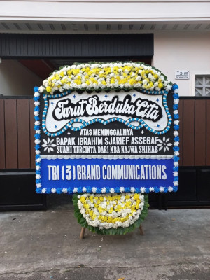 Papan Bunga Duka di Gembor Udik